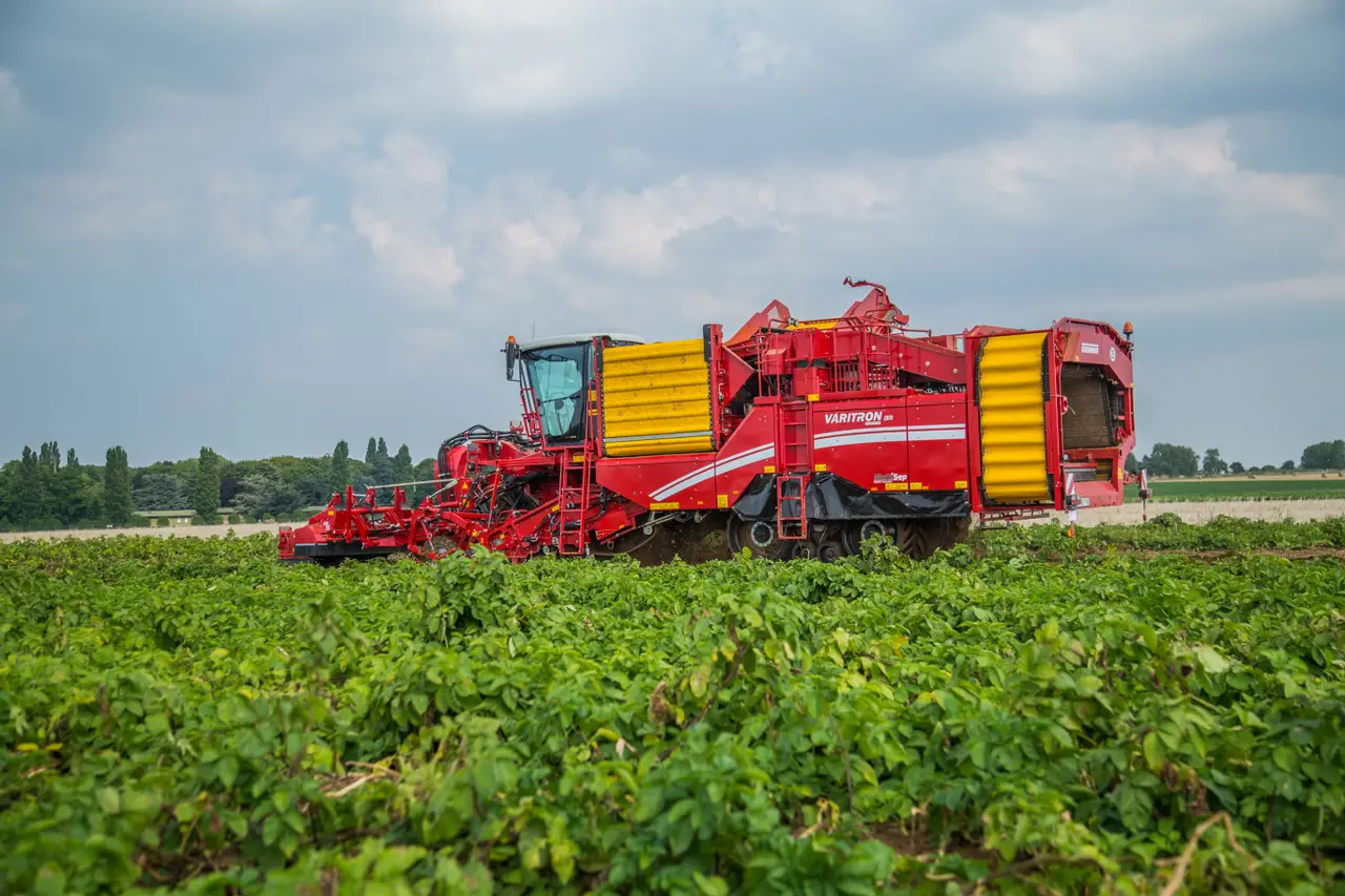 Self-Propelled Harvesting Technology
