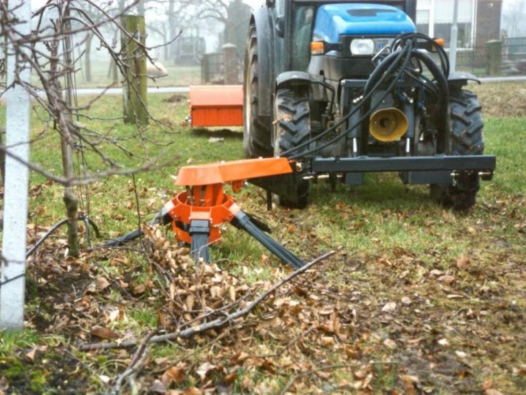 Perfect Van Wamel Brush Sweeper Removing Prunings