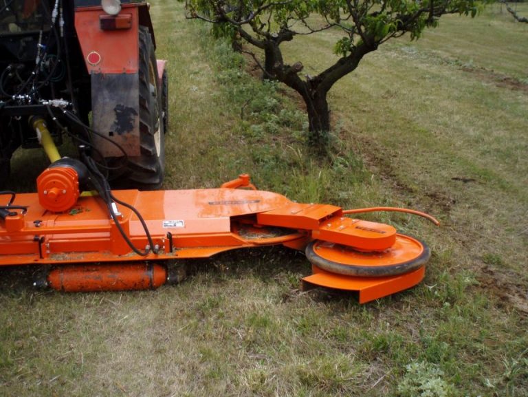 Perfect Van Wamel Orchard Mower Cutting Grass In Orchard