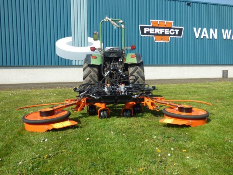 Perfect Van Wamel Swing Arm For Vineyards And Orchard Maintenance