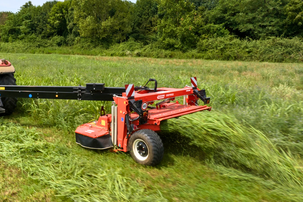 Maschio Haymaking