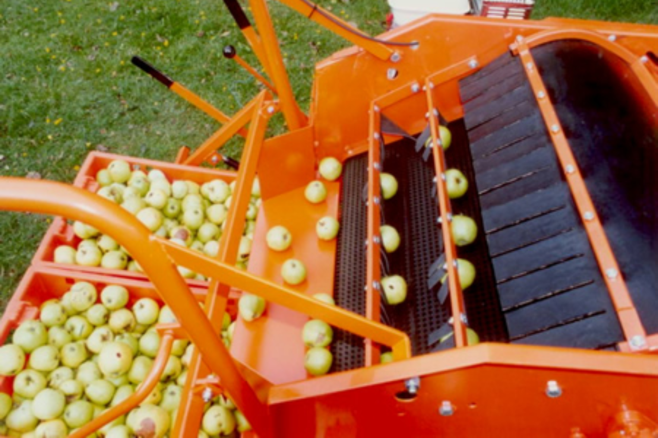 Tuthill Self Propelled Fruit Harvester