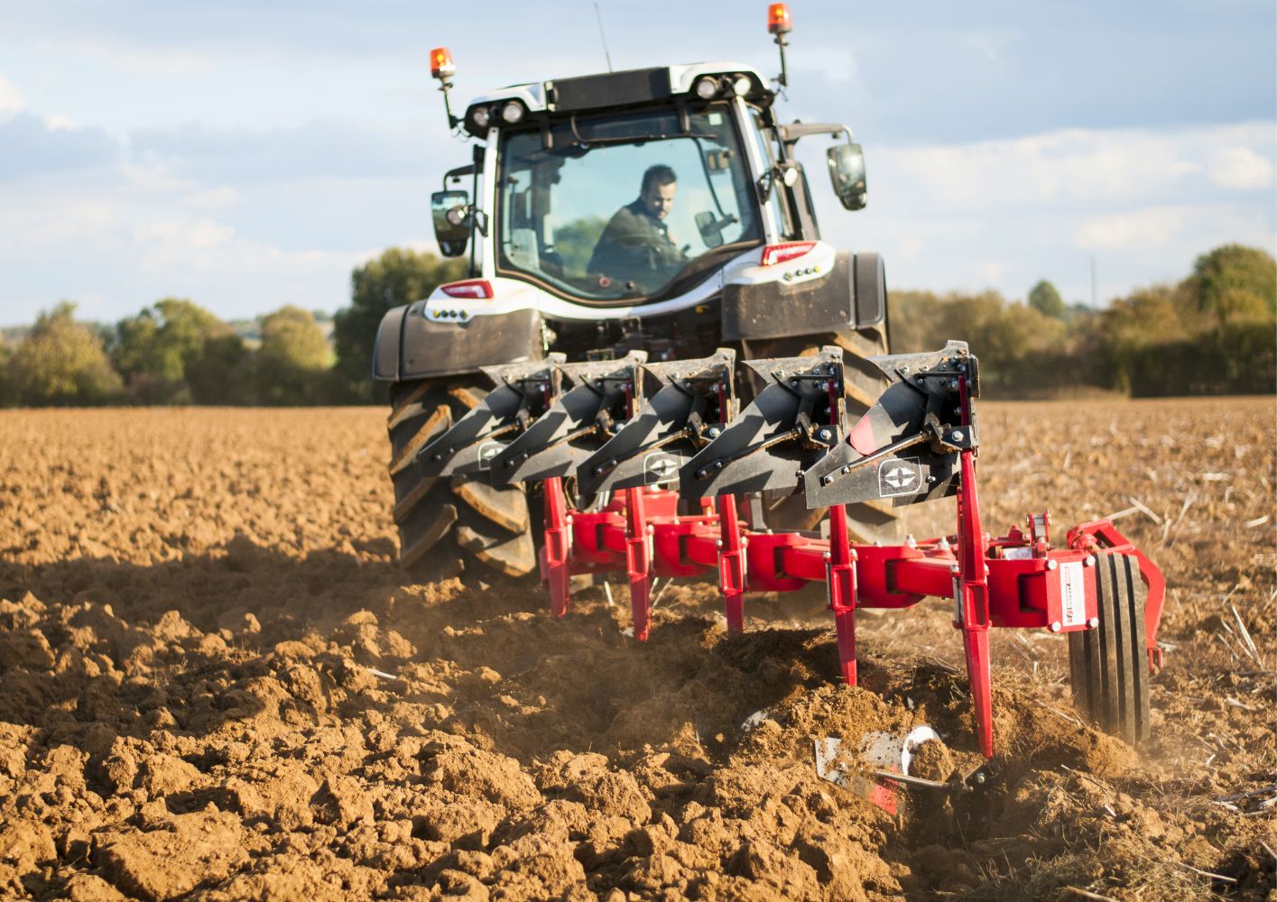 Gregoire Besson Reversible Mounted Ploughs