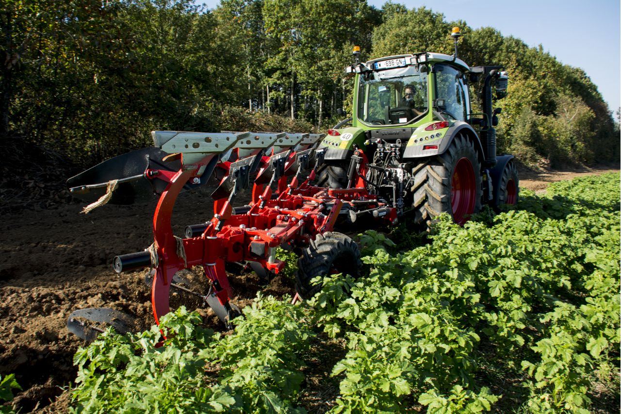 Gregoire Besson Revsersible Mounted Plough